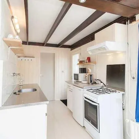 Дом отдыха Schoorlmates' Bungalow Schoorldamwarmenhuizen Privatsphaere Geniessen *