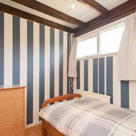 Дом отдыха Schoorlmates' Bungalow Schoorldamwarmenhuizen Privatsphaere Geniessen