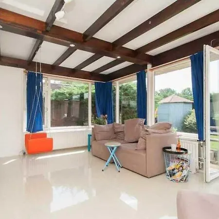 Дом отдыха Schoorlmates' Bungalow Schoorldamwarmenhuizen Privatsphaere Geniessen *